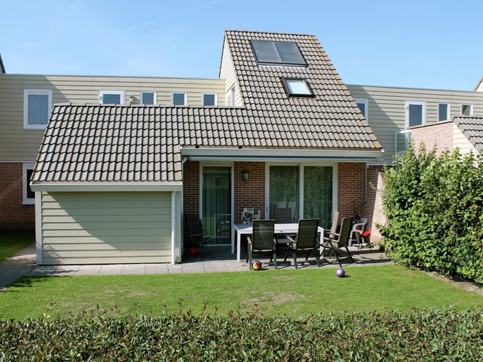 Exterior 3, Villa in Zeeland With Private Terrace, Noord-Beveland