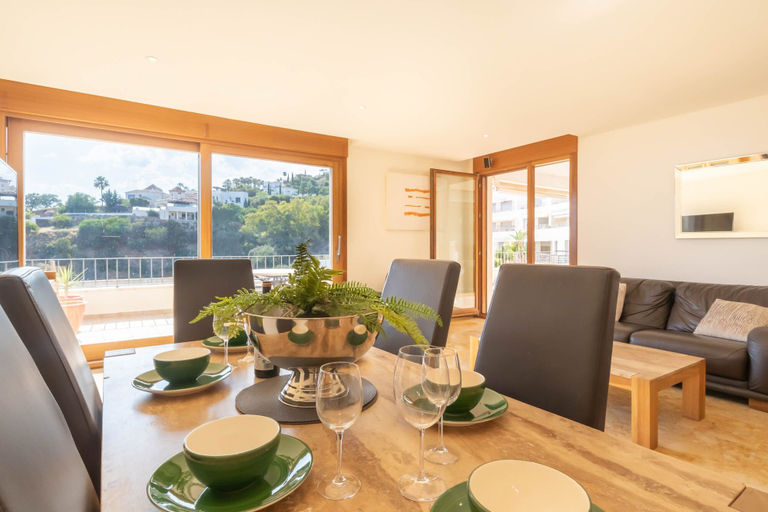 Room 3, Marbella Mountain With sea View and Pool, Málaga