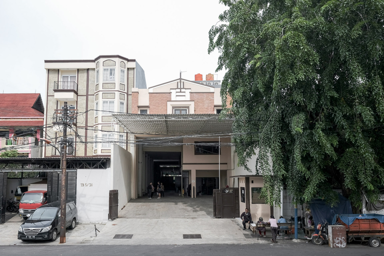 Exterior & Views, RedDoorz near Kota Tua 2, Jakarta Barat