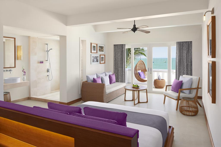 Bedroom 30
