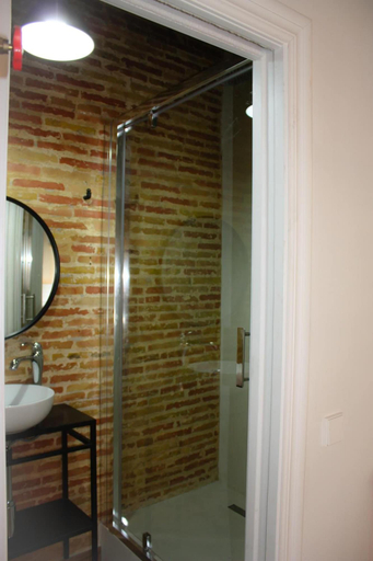Bathroom 4, Casa del Patriarca, Valencia