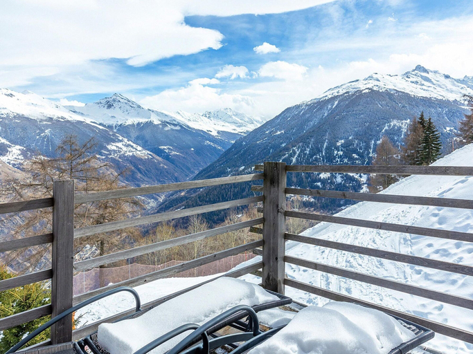 Others 5, Stylish Chalet With Sauna in Heremence, Hérens