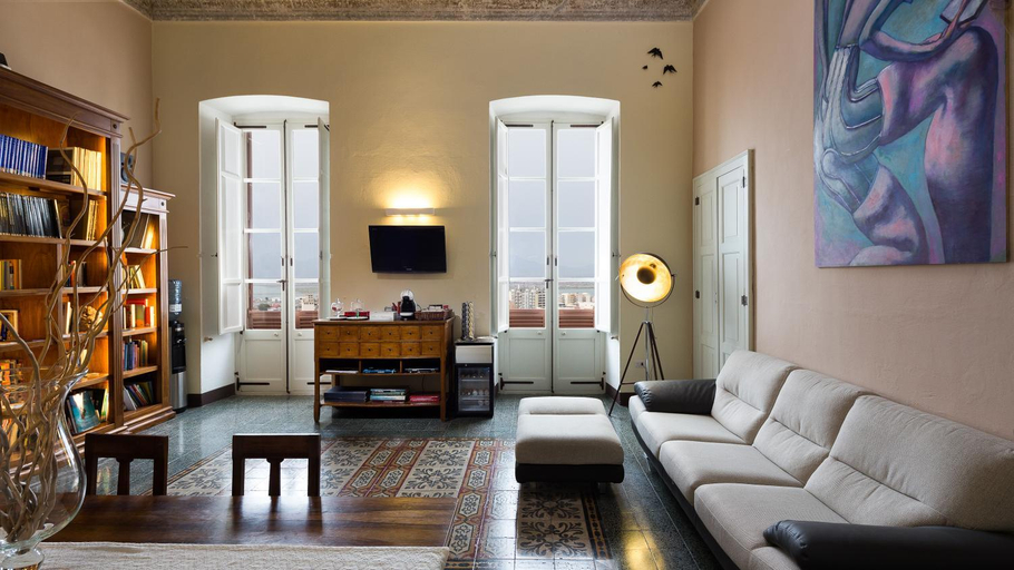 Others 5, Relais Santa Croce, Cagliari