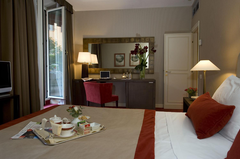 Bedroom 2, Dei Borgognoni Hotel, Rome