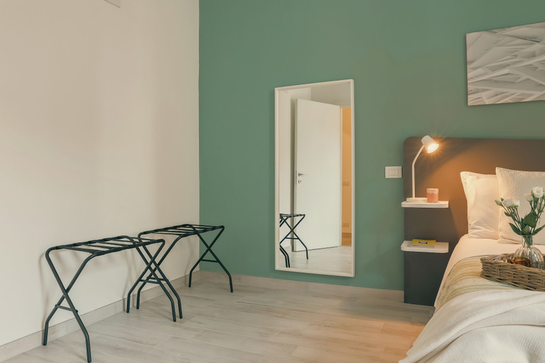 Bedroom 2, Diana, Como