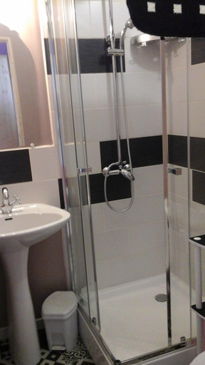 Bathroom, Le Relais De Rochepaule, Ardèche
