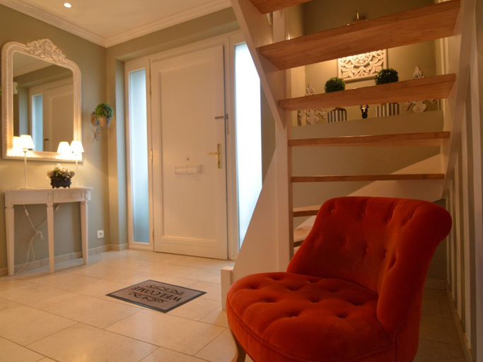 Public Area, Forestside Retreat, Malmedy, Liège