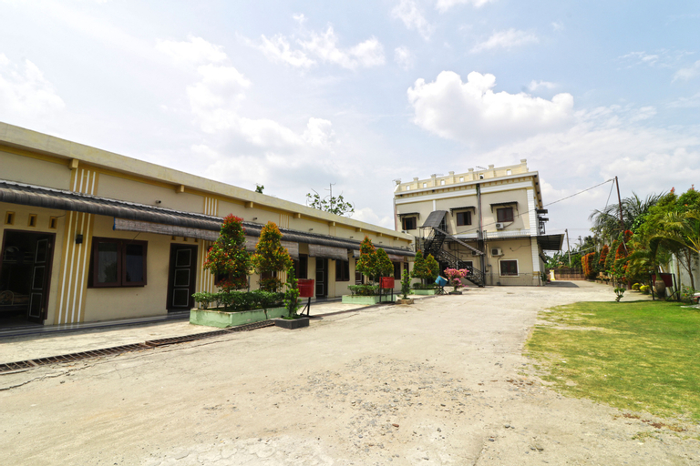Hotel Grand Family By Zuzu, Serdang Bedagai