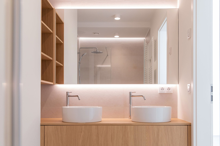 Bathroom 3, Media Bay Apartments, Luxembourg