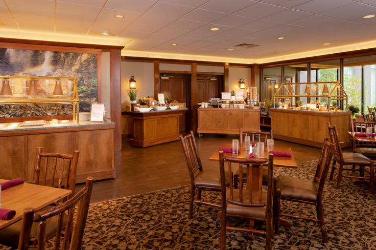 Food & Drinks 5, Grandview Lake Placid, Essex