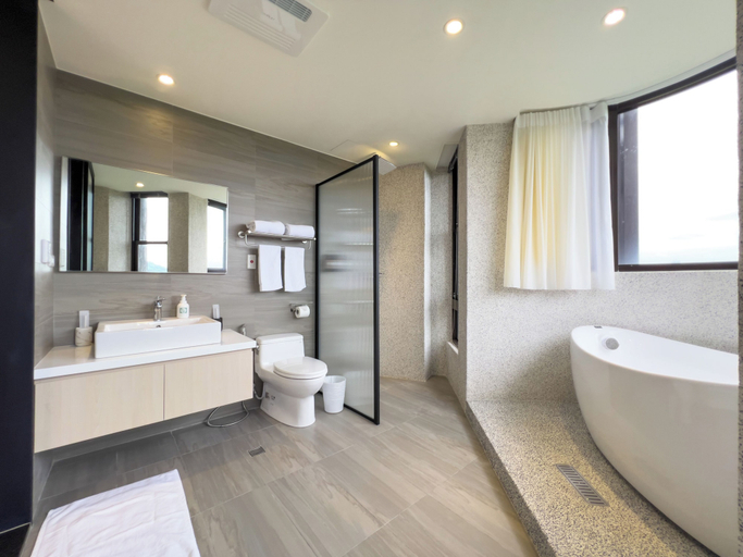 Bathroom 3, MoonShine Inn, Taoyuan