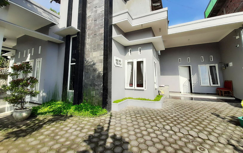 Exterior & Views 22