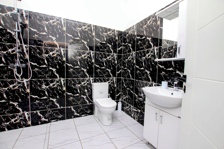 Bathroom 4, America Guest House, Golfe (incl Lomé)