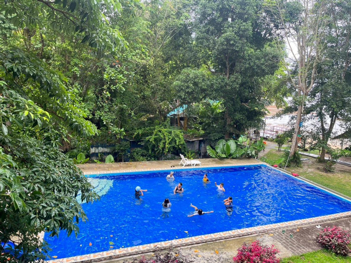 Swimming Pool 8