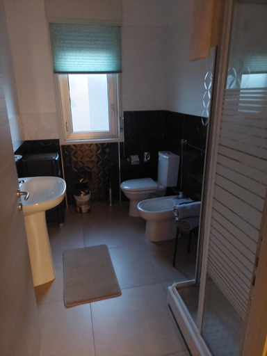 Bathroom 4, Bed & Breakfast Hollywood, Enna