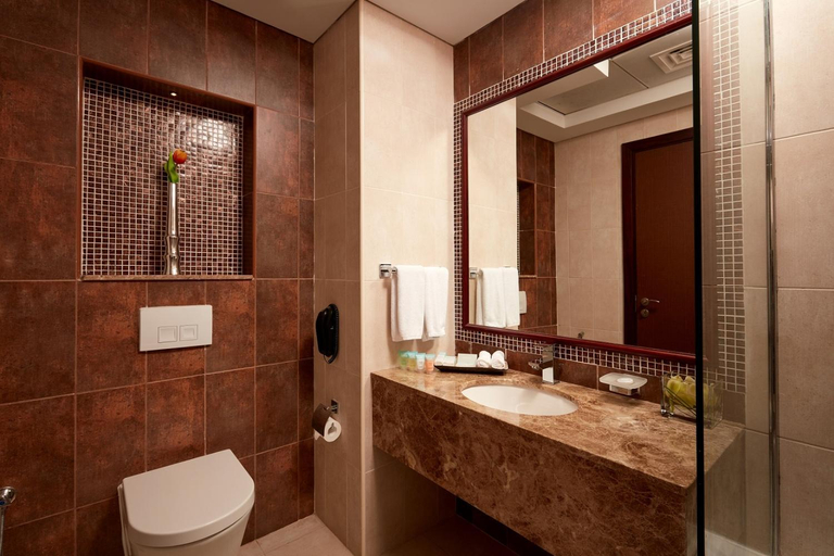 Bathroom 5, Treppan Hotel & Suites by Fakhruddin, Dubai