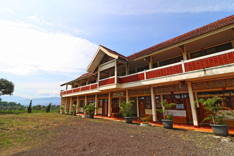 Hotel Agung Permata Artha By Zuzu, Garut
