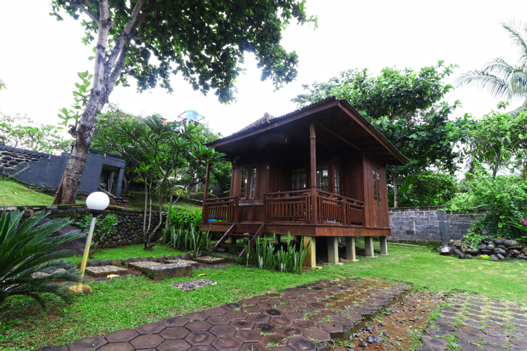 Negla Beach Villa by ZUZU, Garut
