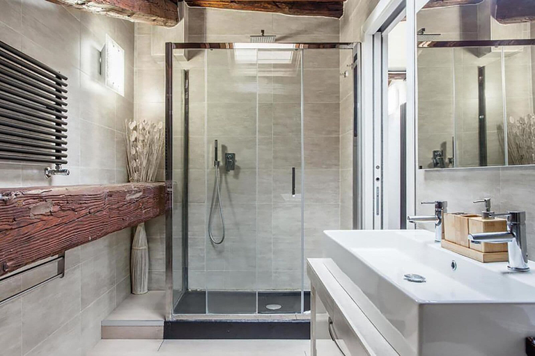 Bathroom 3, Ponte Milvio Luxury House, Rome