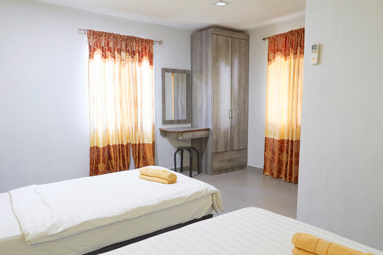 Bedroom 24