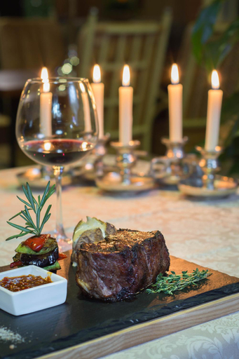 Food & Drinks 4, Green Villa, Boryspil's'ka