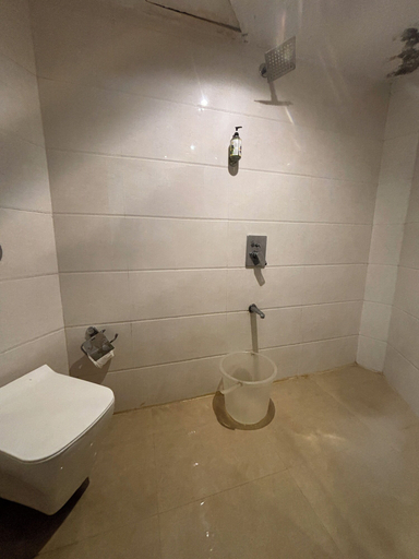 Bathroom 4, Hotel Powai Palace, Mumbai Suburban