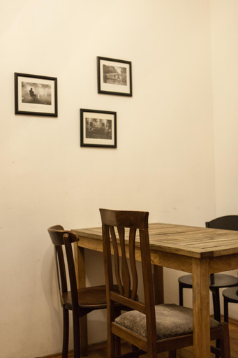 Food & Drinks 5, Chambers of the Boheme, Beyoğlu