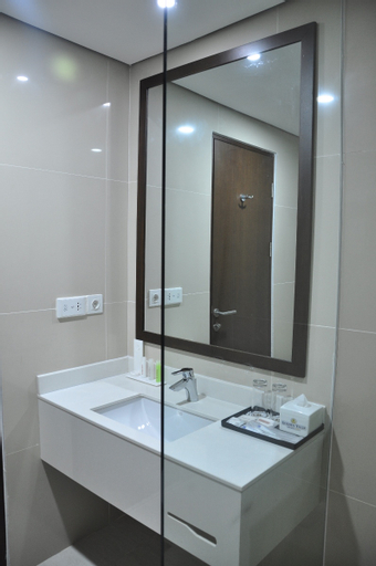 Bathroom 6