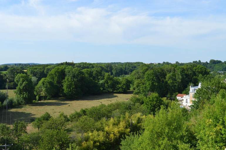 Others 4, Hotel du Grand Monarque, Meuse