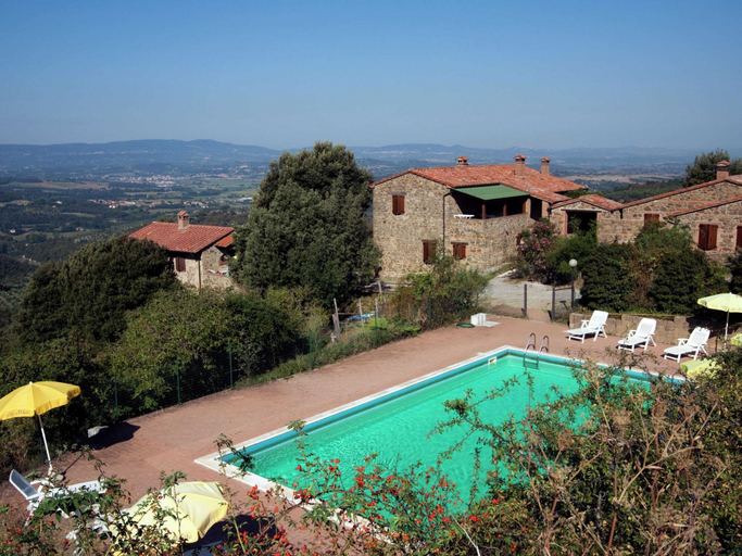 Pool 2, Farmhouse in Paciano With Pool & Scenic Views, Perugia