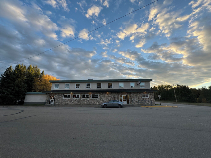 Exterior & Views 5, Breton Hotel, Division No. 11
