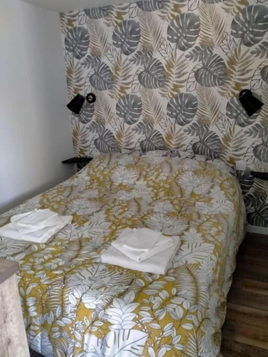 Bedroom 4, Studio L'Hosting Noix, Drôme