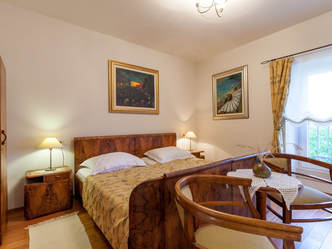 Bedroom 3, Villa in Selca With Pool Near Adriatic Sea, Selca