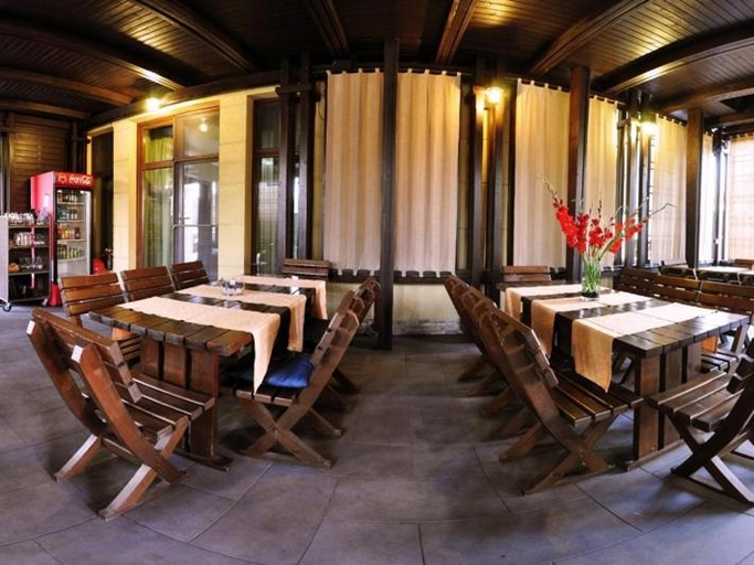 Food & Drinks 4, Casa Maria Magdalena, Lipova