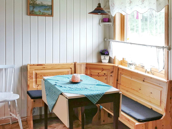 Others 5, 5 Person Holiday Home in Digermulen, Vågan