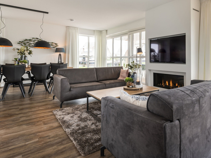 Others 5, Villa With a Sauna in Tjeukemeer, Lemsterland