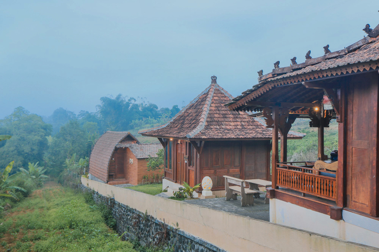 Exterior & Views 1, Tunjung Sari Villa Bedugul, Tabanan
