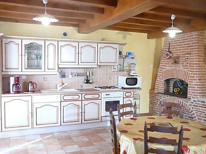Others 5, Domaine des Charmilles, Ain