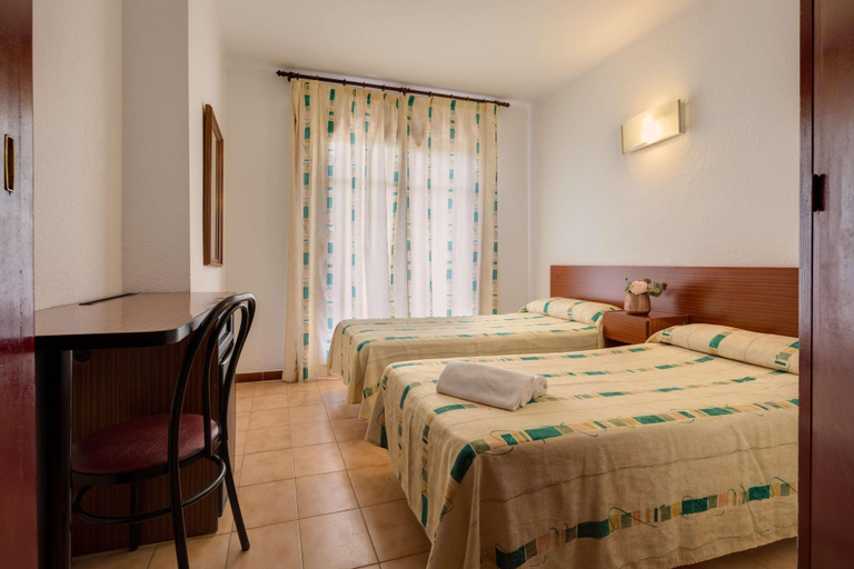 Bedroom 4, htop Planamar, Barcelona