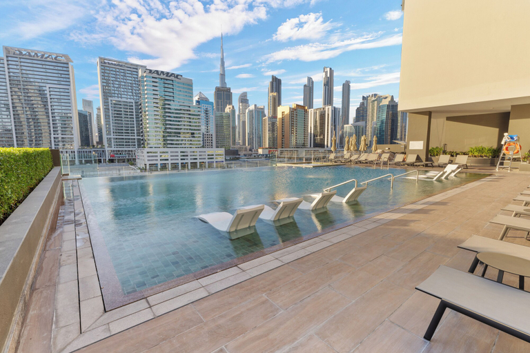 Sport & Beauty 4, Waves - Premium Studio Stay in the He, Dubai
