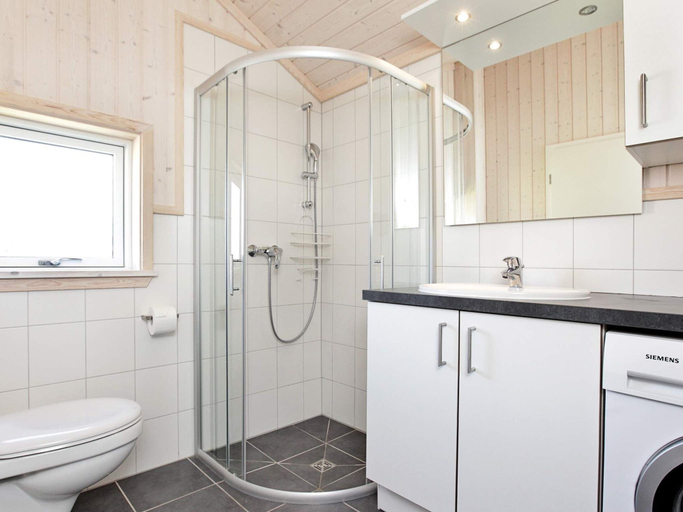 Bathroom, Holiday Home in Grossenbrode, Ostholstein
