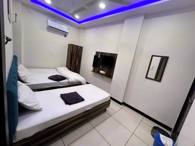 Bedroom 2, Hotel Kesar Palace, Ujjain