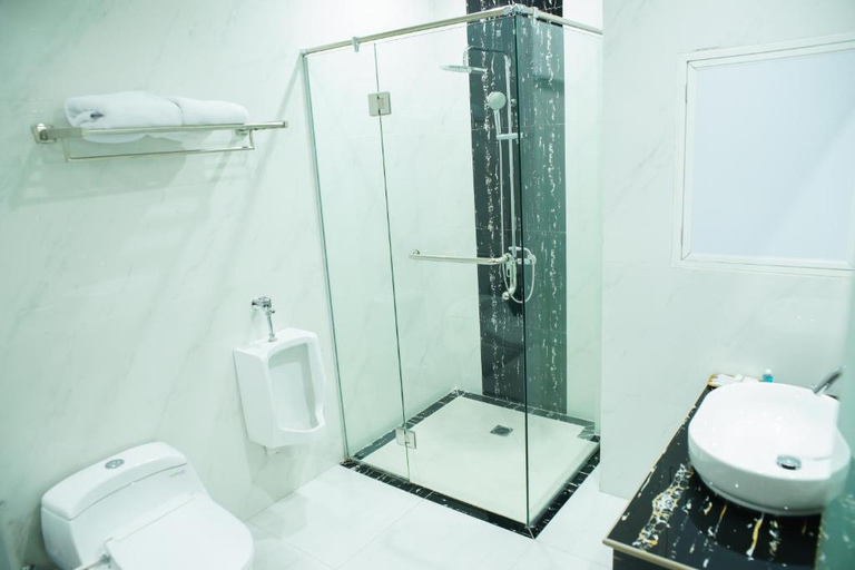 Bathroom 4, Singapore City Hotel Batu Bara, Pekanbaru