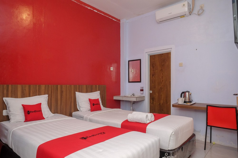 Bedroom 12
