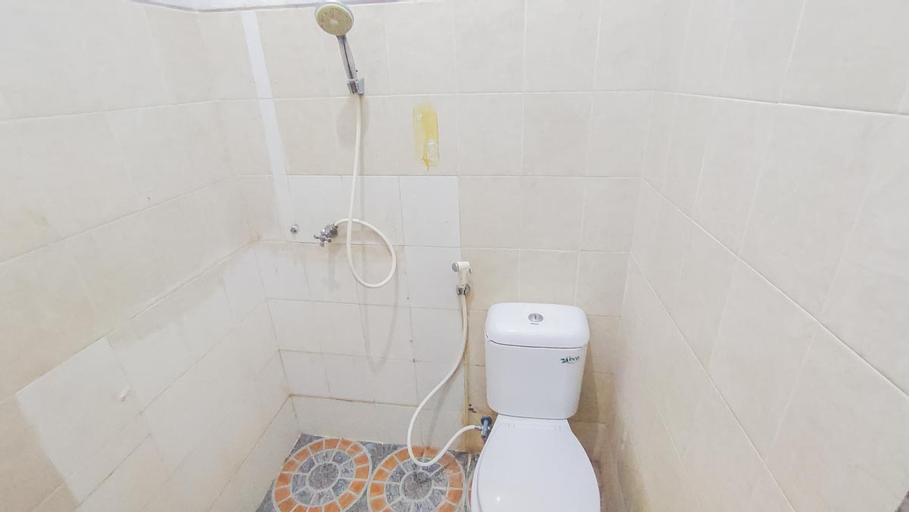 Bedroom 5, RedDoorz Syariah @ Jalan Sunan Giri Tuban, Tuban