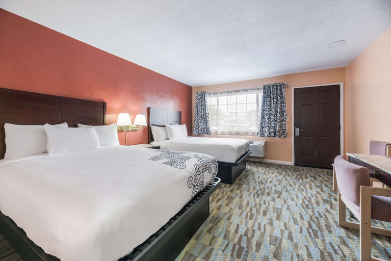 Bedroom 3, Rodeway Inn Modesto near Downtown, Stanislaus