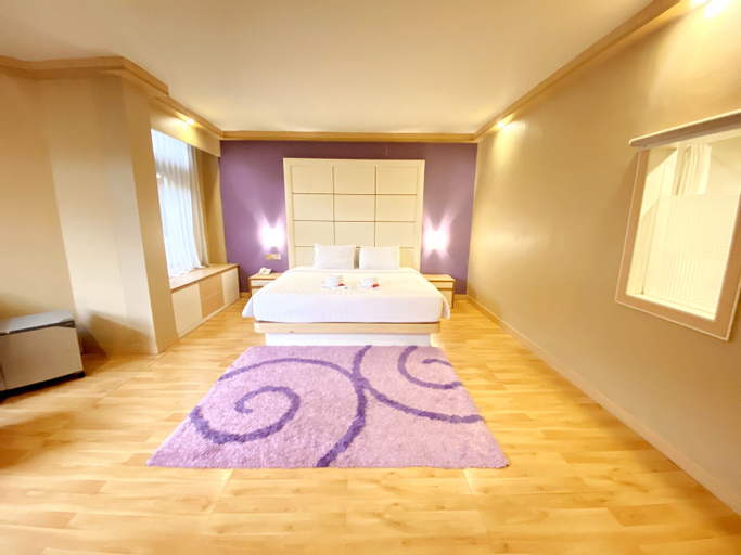 Bedroom 6