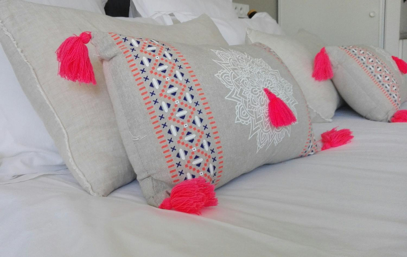 Others 4, Sweet Home Studio Aix en Pce, clim,terrasse,piscine,pkg gratuit, Bouches-du-Rhône