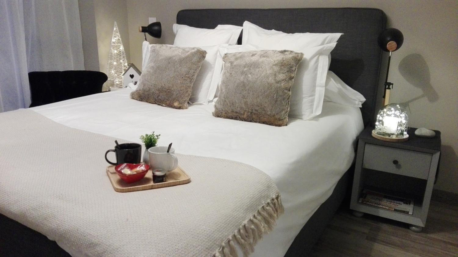 Bedroom 3, Sweet Home Studio Aix en Pce, clim,terrasse,piscine,pkg gratuit, Bouches-du-Rhône