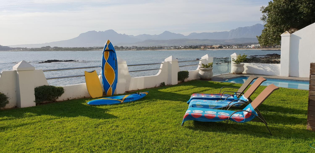Facilities 3, Westbank Private Beach Villa, 4 Bedrooms, Private pool, on the Beach!, City of Cape Town